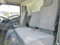 いすゞエルフパネルバン小型（2t・3t）[写真10]