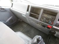 いすゞエルフパネルバン小型（2t・3t）[写真12]