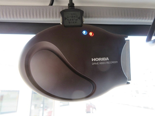 いすゞエルフパネルバン小型（2t・3t）[写真15]