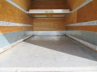 いすゞエルフパネルバン小型（2t・3t）[写真17]