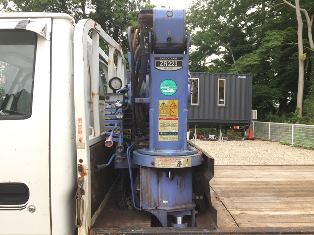 UDトラックスコンドルクレーン付小型（2t・3t）[写真16]