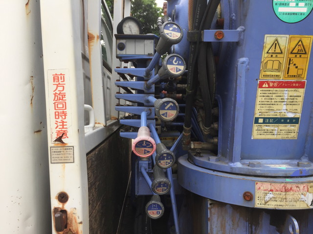 UDトラックスコンドルクレーン付小型（2t・3t）[写真18]