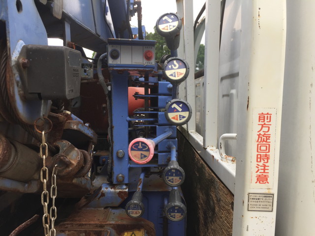 UDトラックスコンドルクレーン付小型（2t・3t）[写真19]