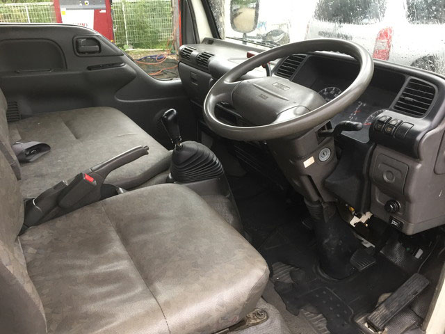 UDトラックスコンドルクレーン付小型（2t・3t）[写真31]