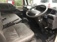 UDトラックスコンドルクレーン付小型（2t・3t）[写真31]