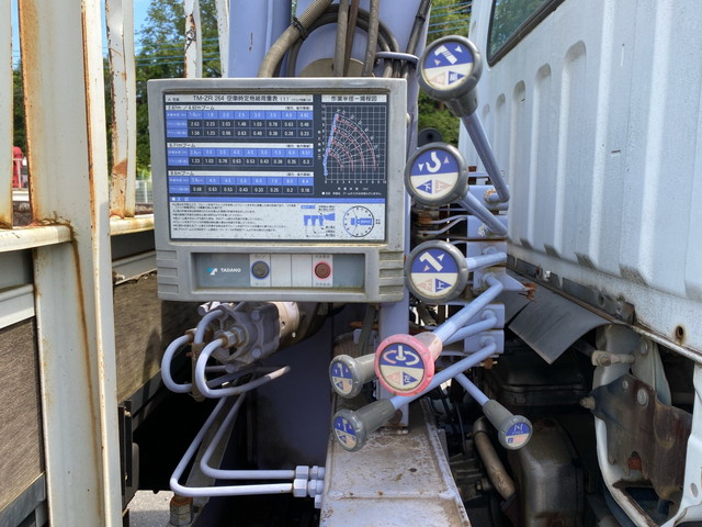 三菱ふそうキャンタークレーン4段小型（2t・3t）[写真15]