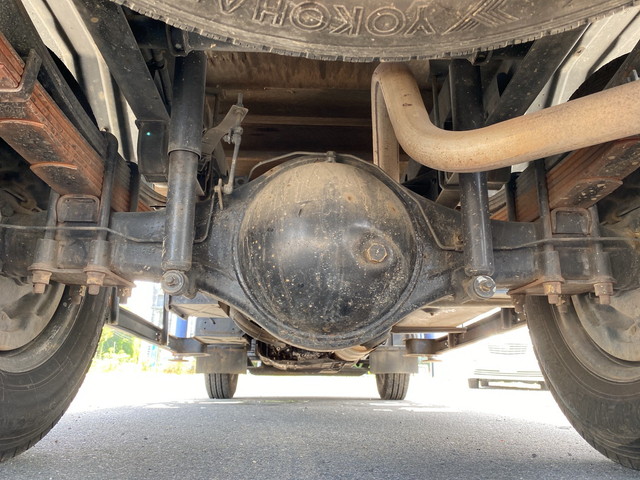 三菱ふそうキャンタークレーン4段小型（2t・3t）[写真22]