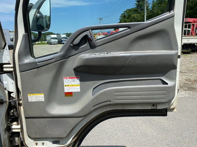 三菱ふそうキャンタークレーン4段小型（2t・3t）[写真29]