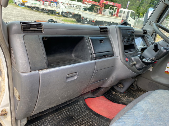 三菱ふそうキャンタークレーン4段小型（2t・3t）[写真33]