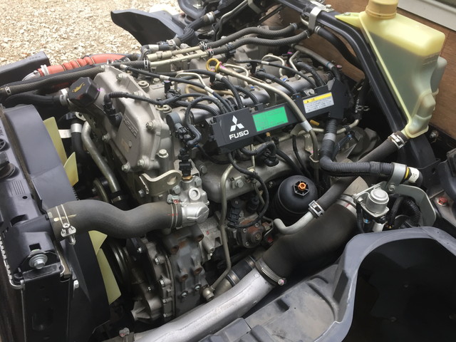 三菱ふそうキャンター平ボディ小型（2t・3t）[写真22]