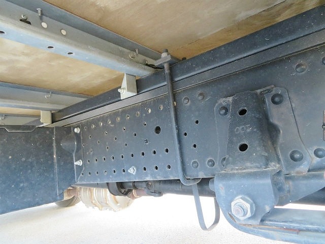 いすゞエルフアルミバン小型（2t・3t）[写真34]