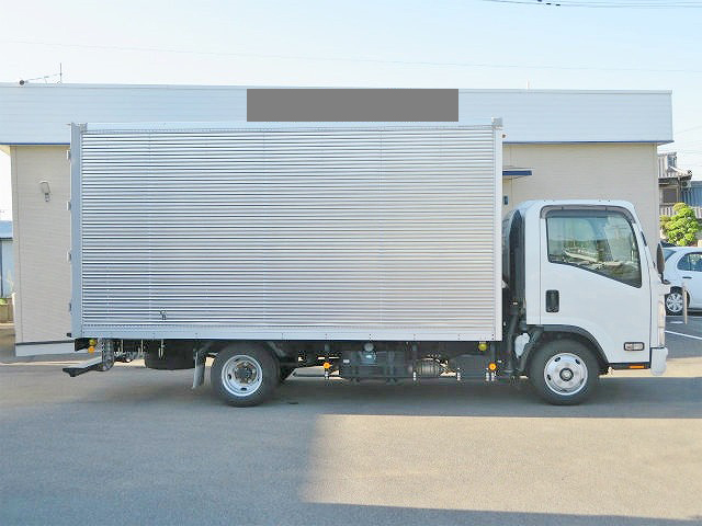いすゞエルフアルミバン小型（2t・3t）[写真04]
