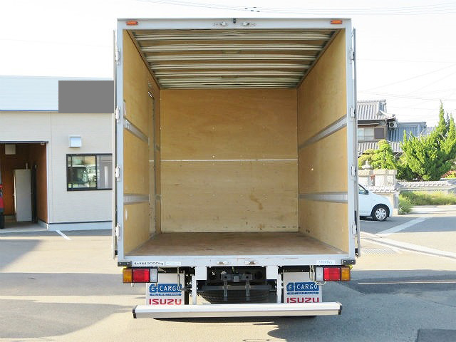 いすゞエルフアルミバン小型（2t・3t）[写真08]