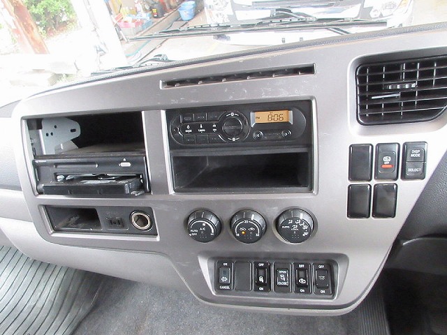 UDトラックスコンドルアルミウイング中型（4t）[写真18]