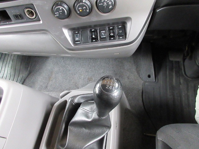 UDトラックスコンドルアルミウイング中型（4t）[写真19]