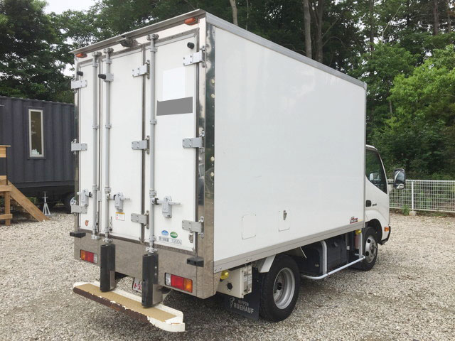 日野デュトロ冷凍車（冷蔵車）小型（2t・3t）[写真02]