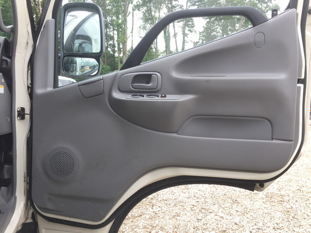 日野デュトロ冷凍車（冷蔵車）小型（2t・3t）[写真26]