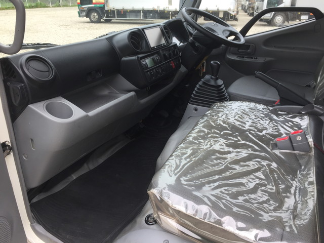 日野デュトロ冷凍車（冷蔵車）小型（2t・3t）[写真30]