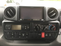 日野デュトロ冷凍車（冷蔵車）小型（2t・3t）[写真32]