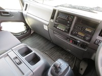 いすゞフォワード冷蔵冷凍ウイング中型（4t）[写真14]