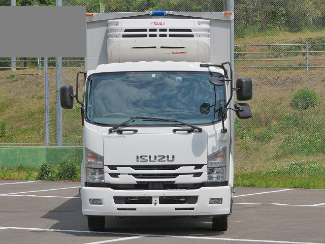 いすゞフォワード冷蔵冷凍ウイング中型（4t）[写真05]