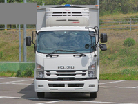 いすゞフォワード冷蔵冷凍ウイング中型（4t）[写真05]