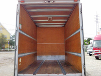 いすゞエルフアルミバン小型（2t・3t）[写真10]