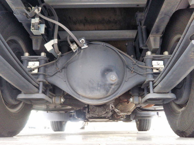 いすゞエルフアルミバン小型（2t・3t）[写真23]