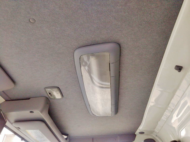 いすゞエルフアルミバン小型（2t・3t）[写真31]