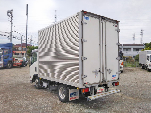 いすゞエルフアルミバン小型（2t・3t）[写真04]