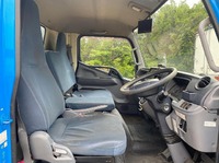 三菱ふそうキャンターアルミバン小型（2t・3t）[写真15]