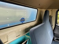 三菱ふそうキャンターアルミバン小型（2t・3t）[写真19]