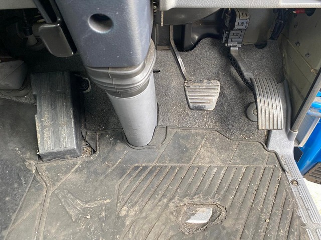 三菱ふそうキャンターアルミバン小型（2t・3t）[写真21]