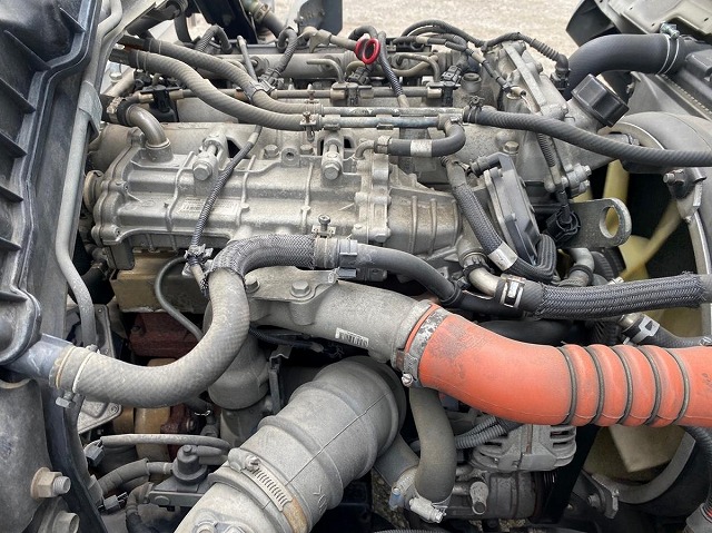 三菱ふそうキャンターアルミバン小型（2t・3t）[写真28]