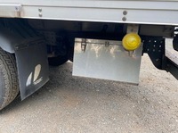 三菱ふそうキャンターアルミバン小型（2t・3t）[写真33]