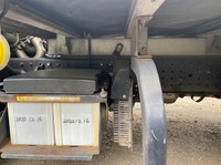 三菱ふそうキャンターアルミバン小型（2t・3t）[写真38]