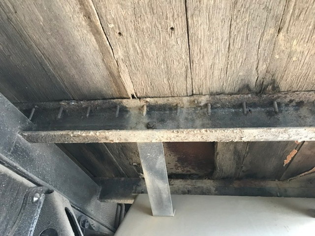 いすゞフォワードセルフクレーン3段中型（4t）[写真16]