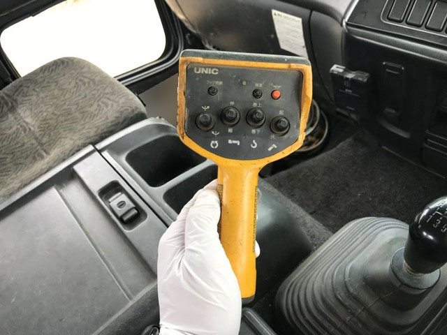 いすゞフォワードセルフクレーン3段中型（4t）[写真06]