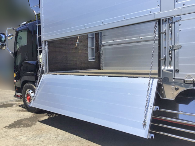 いすゞギガチップ運搬車大型（10t）[写真16]