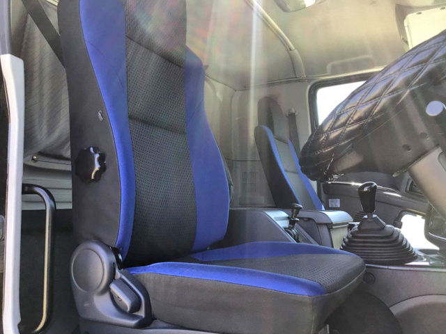 いすゞギガチップ運搬車大型（10t）[写真30]