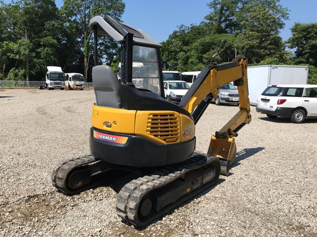 ヤンマーミニユンボ（ミニバックホー）[写真02]