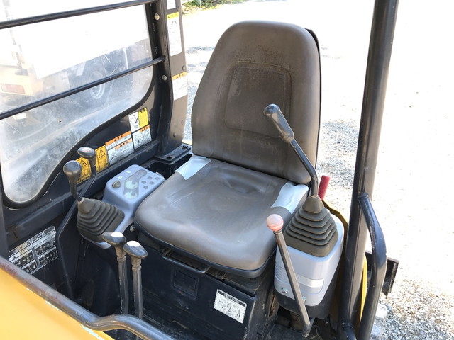 ヤンマーミニユンボ（ミニバックホー）[写真24]