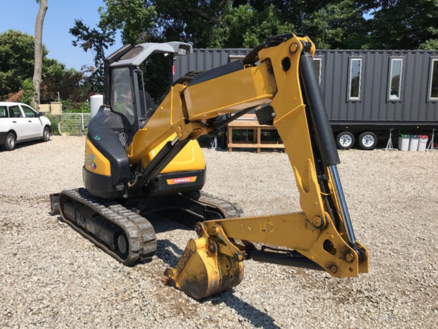 ヤンマーミニユンボ（ミニバックホー）[写真03]