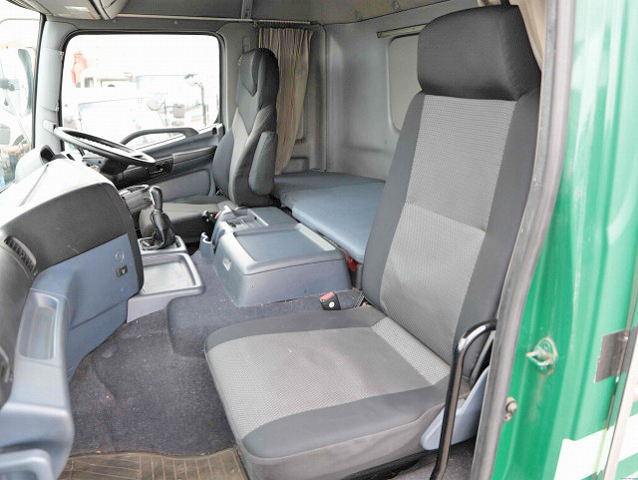 日野プロフィアアルミブロック大型（10t）[写真15]