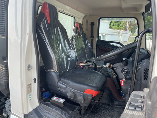 日野レンジャーローダーダンプ中型（4t）[写真30]