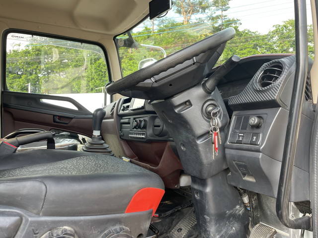 日野レンジャーローダーダンプ中型（4t）[写真31]