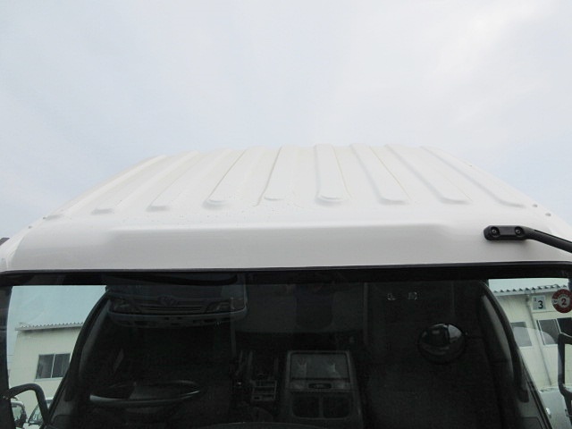 いすゞフォワードセルフクレーン3段中型（4t）[写真25]