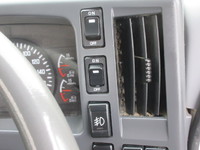 いすゞフォワードセルフクレーン3段中型（4t）[写真37]