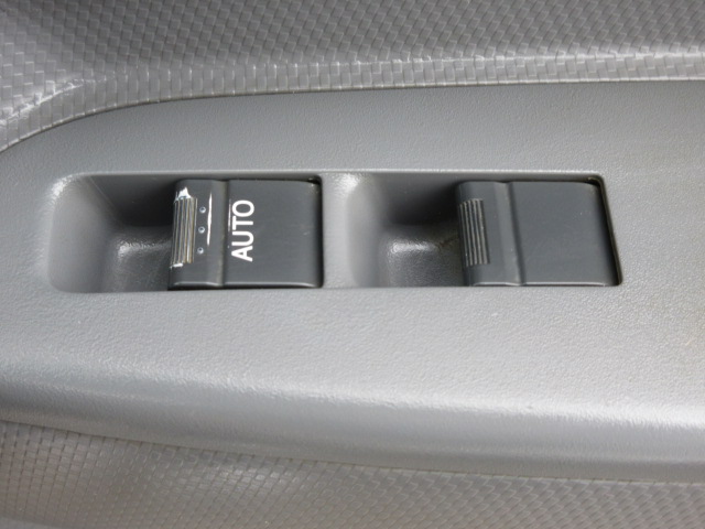 いすゞフォワードセルフクレーン3段中型（4t）[写真39]