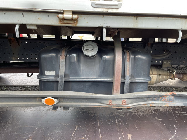 いすゞエルフアルミブロック小型（2t・3t）[写真17]